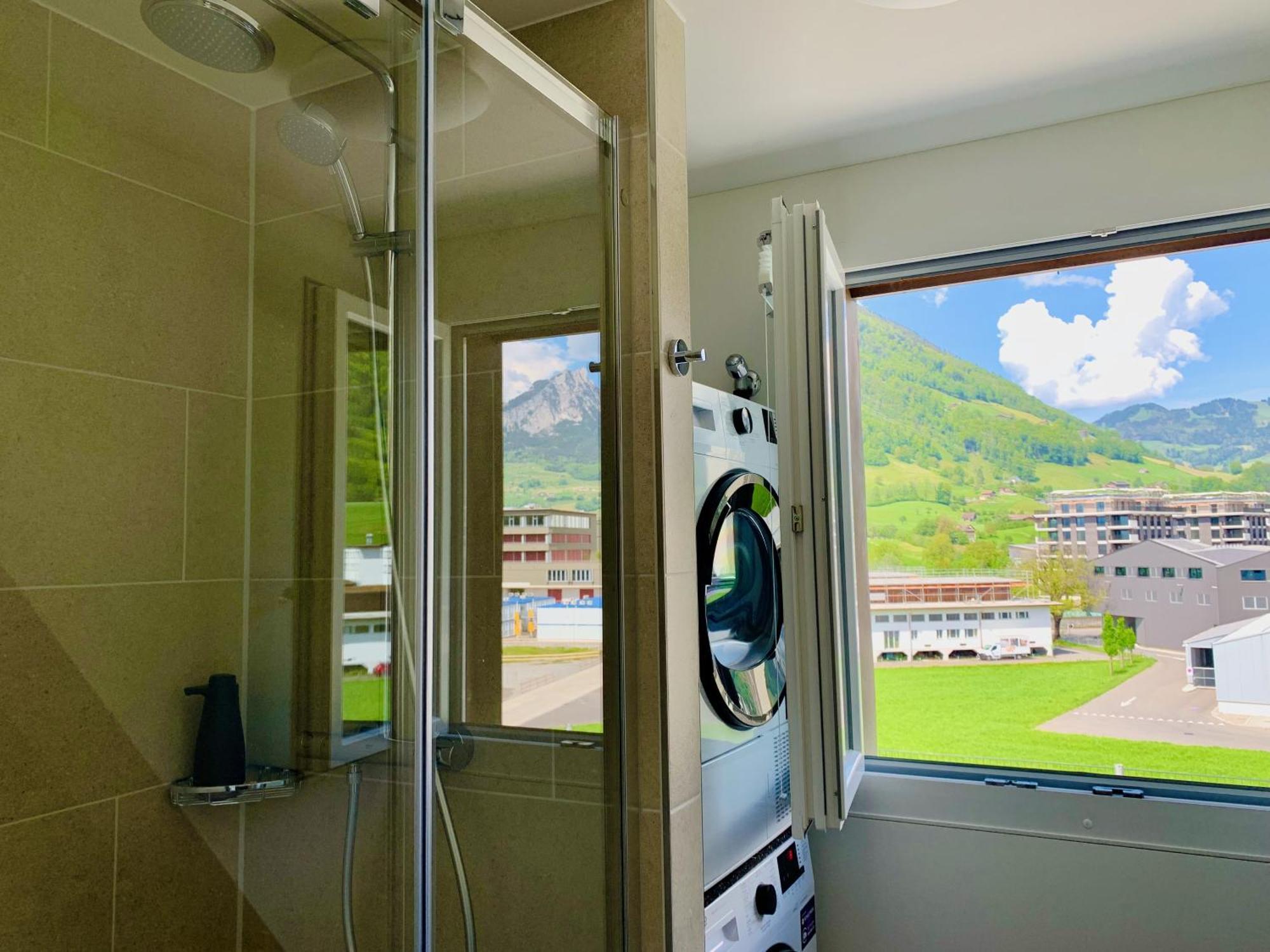 Luna O Mountainview O Pizzaoven Brunnen Exterior foto